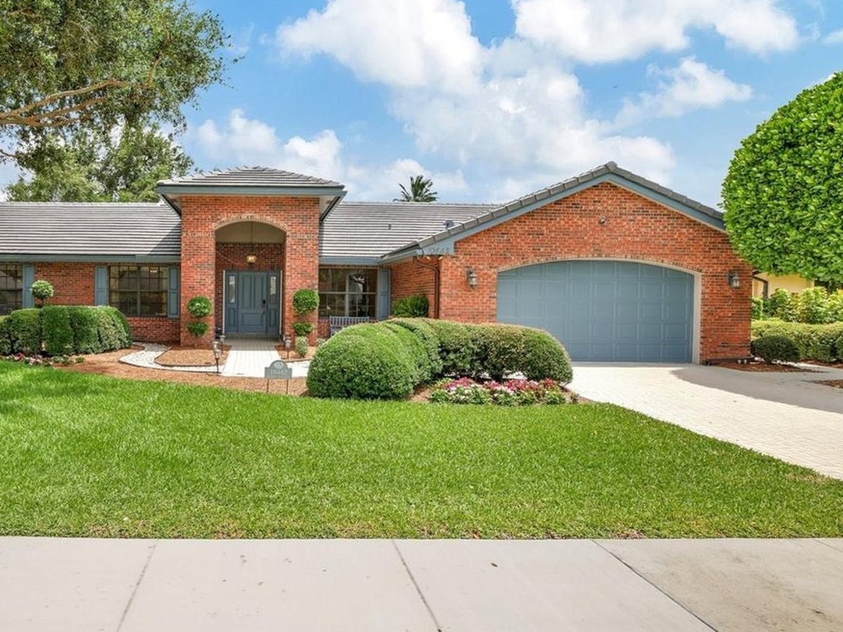 10442 SW 18th St, Davie, FL 33324