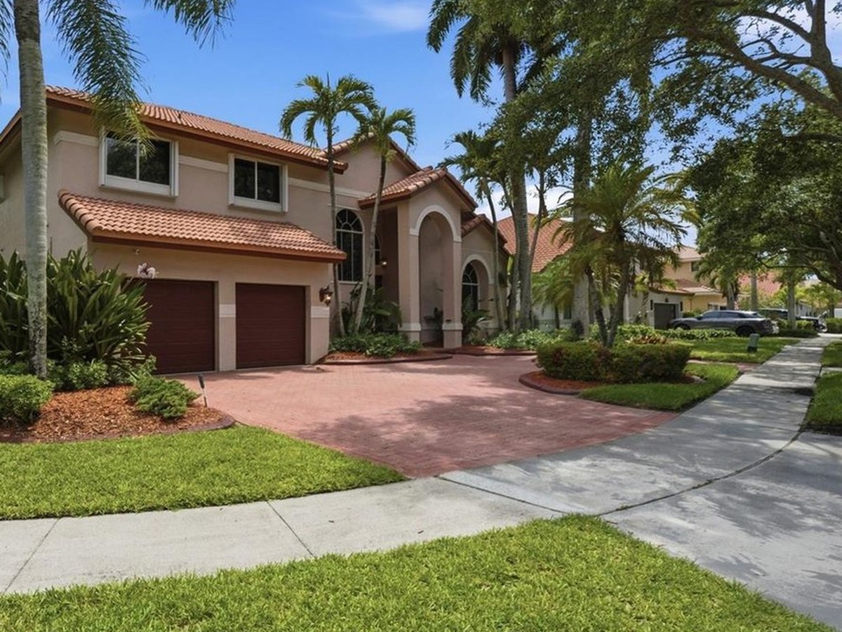 Pembroke Pines, FL
